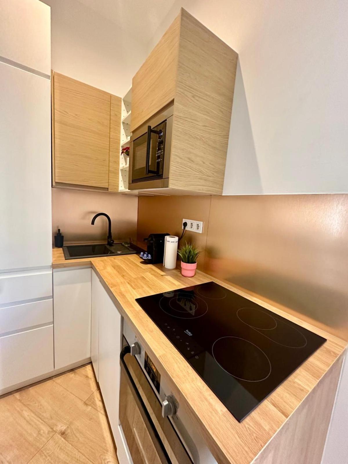 Home R474 #Freeparking Budapest Eksteriør billede